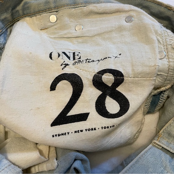 One Teaspoon Ripped Jean Short - Picture 6 of 6